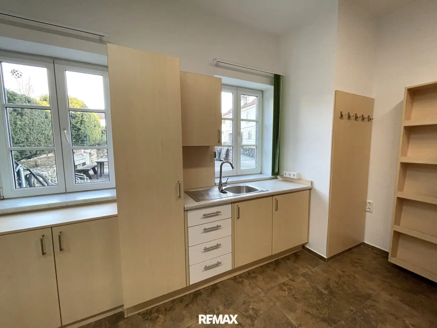 Barrier-Free Office Ulmerfeld