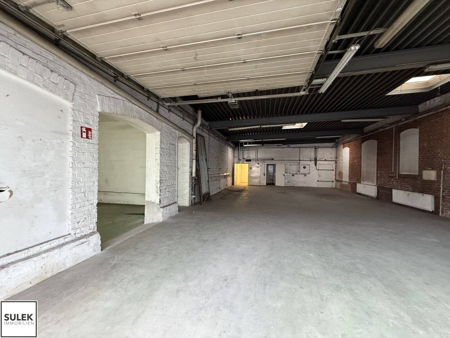 Workshop 180m² for rent in Vösendorf