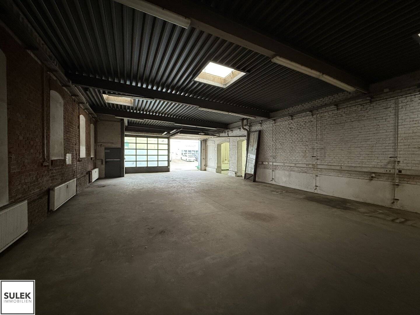 Workshop 180m² for rent in Vösendorf