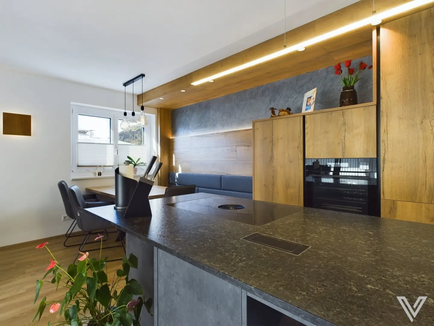 Newly built apartment with view of Kitzsteinhorn