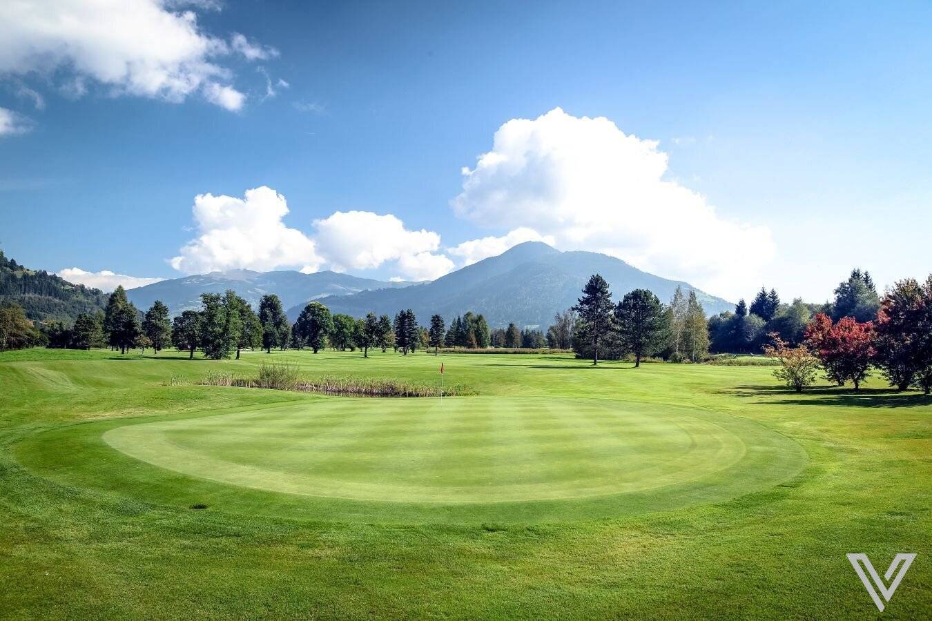 Apartment with Kitzsteinhorn view on the golf course