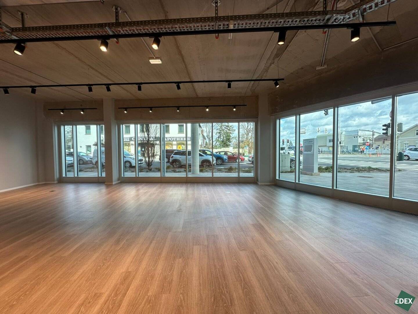 Modern Retail Space Wiener Neudorf