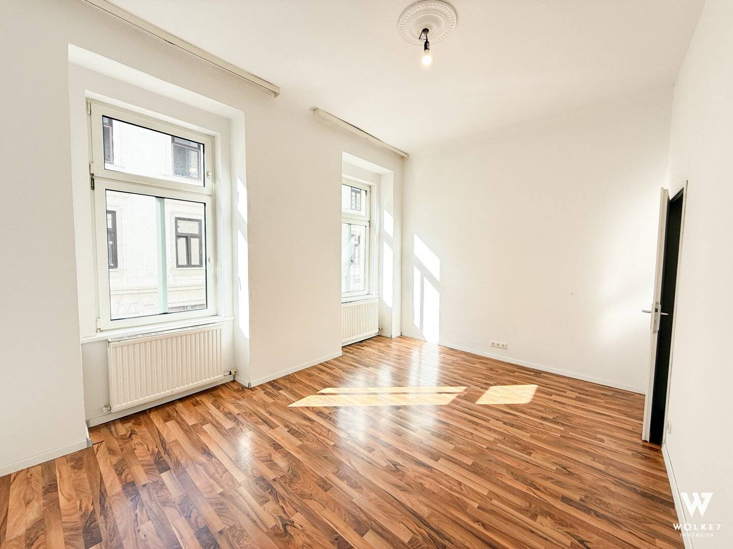 Altbau apt near Mariahilferstr. 86m²