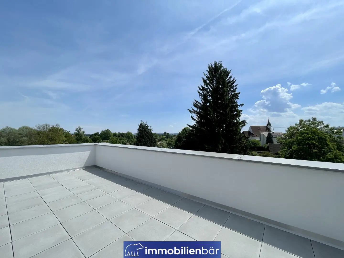 Penthouse with roof terrace and underfloor heating