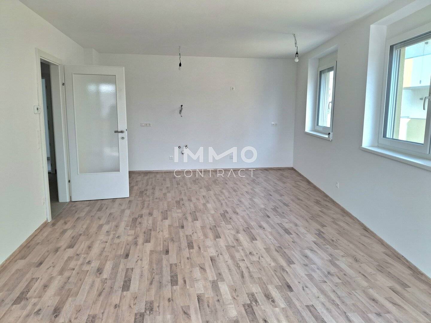 Neubau Erstbezug Wohnung mit Freifläche