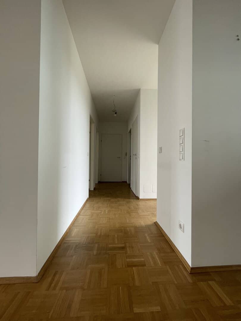 Drei Zimmer Wohnung mit Balkon