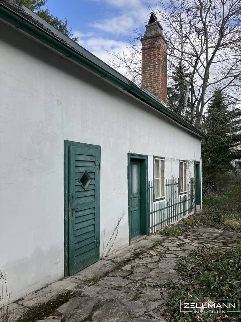 Historisches, sanierungsbedürftiges Winzerhaus mit großem Ruhegarten  | ZELLMANN IMMOBILIEN