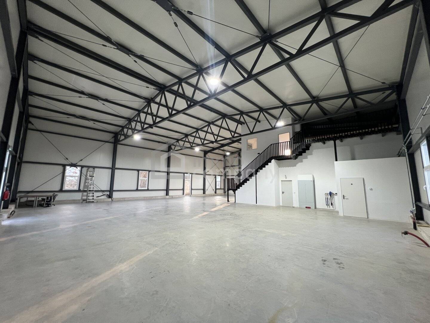 Commercial Hall Pichl bei Wels