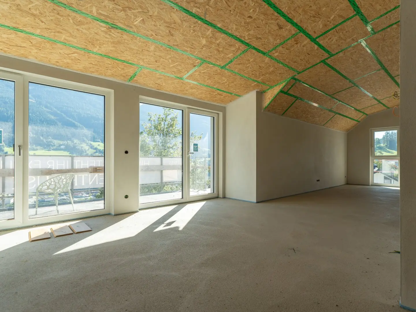 Großer Wohnraum mit Aussicht (noch im Innenausbau)