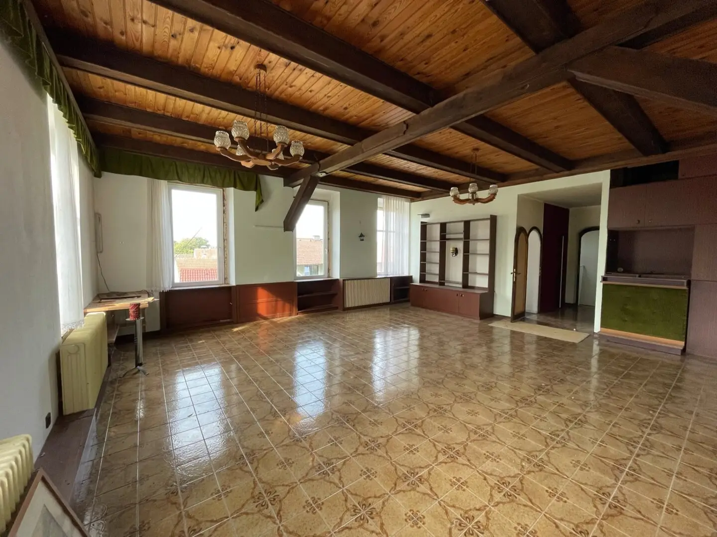Renovation-Needed House in Haselbach
