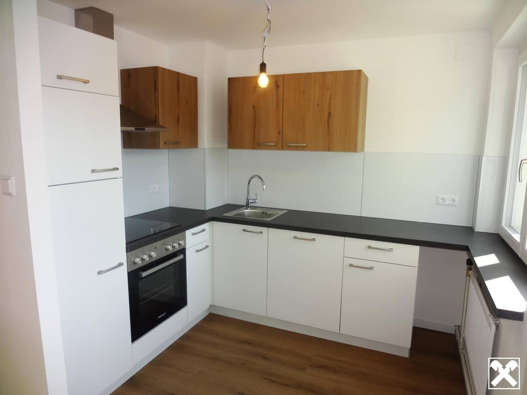 Attic apartment with good transport connections