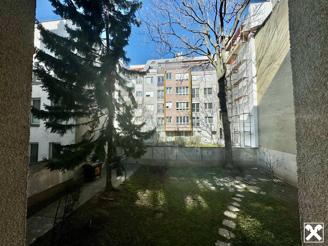 Wohnung mit Gartennutzung und Sanierungspotenzial