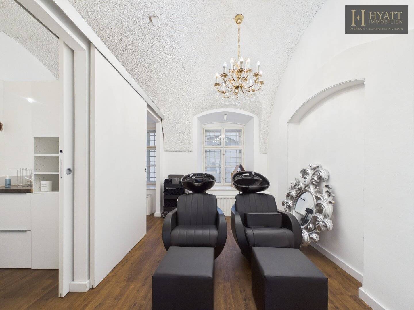 Hair Salon in 1st District