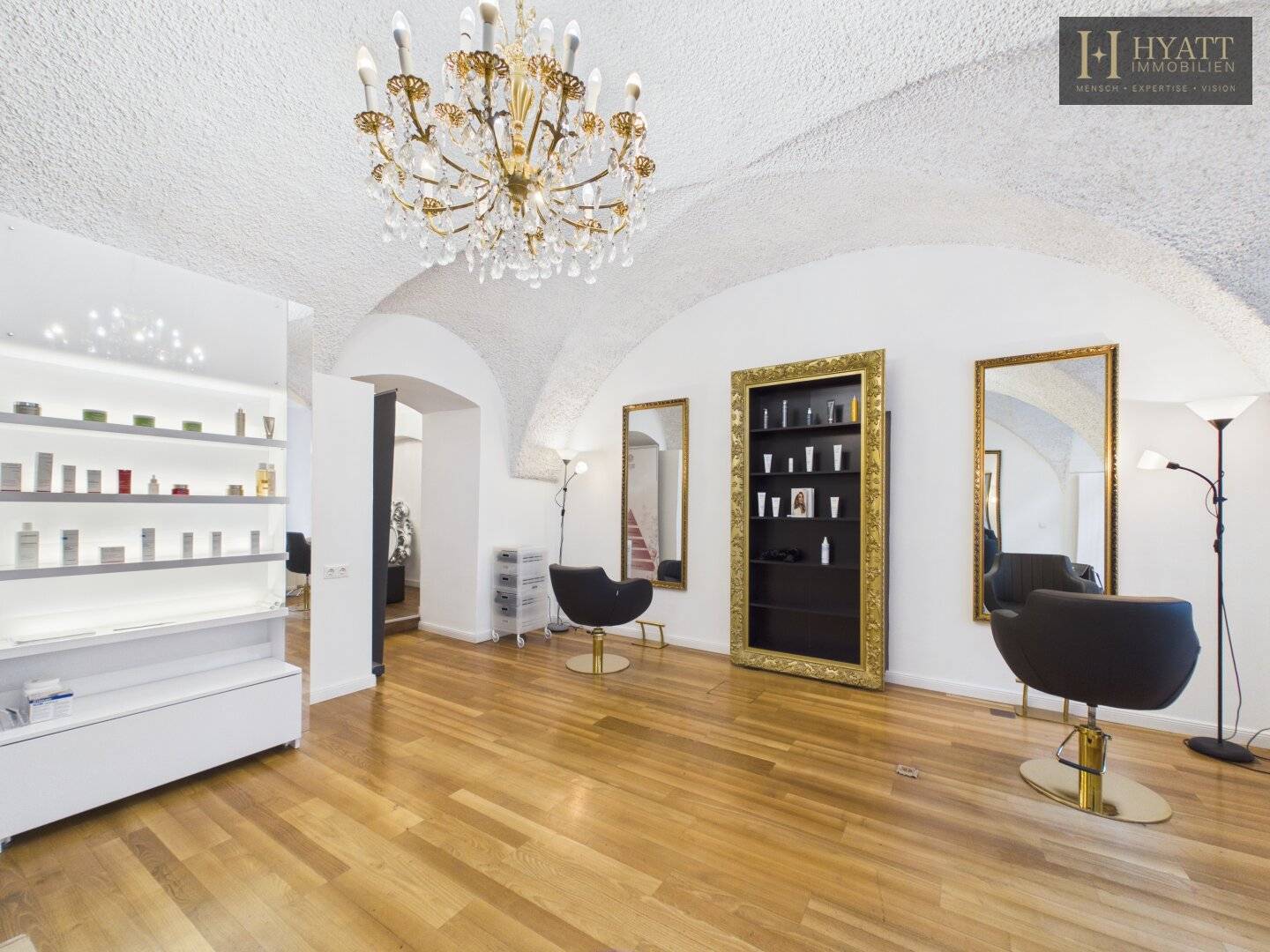 Hair Salon in 1st District