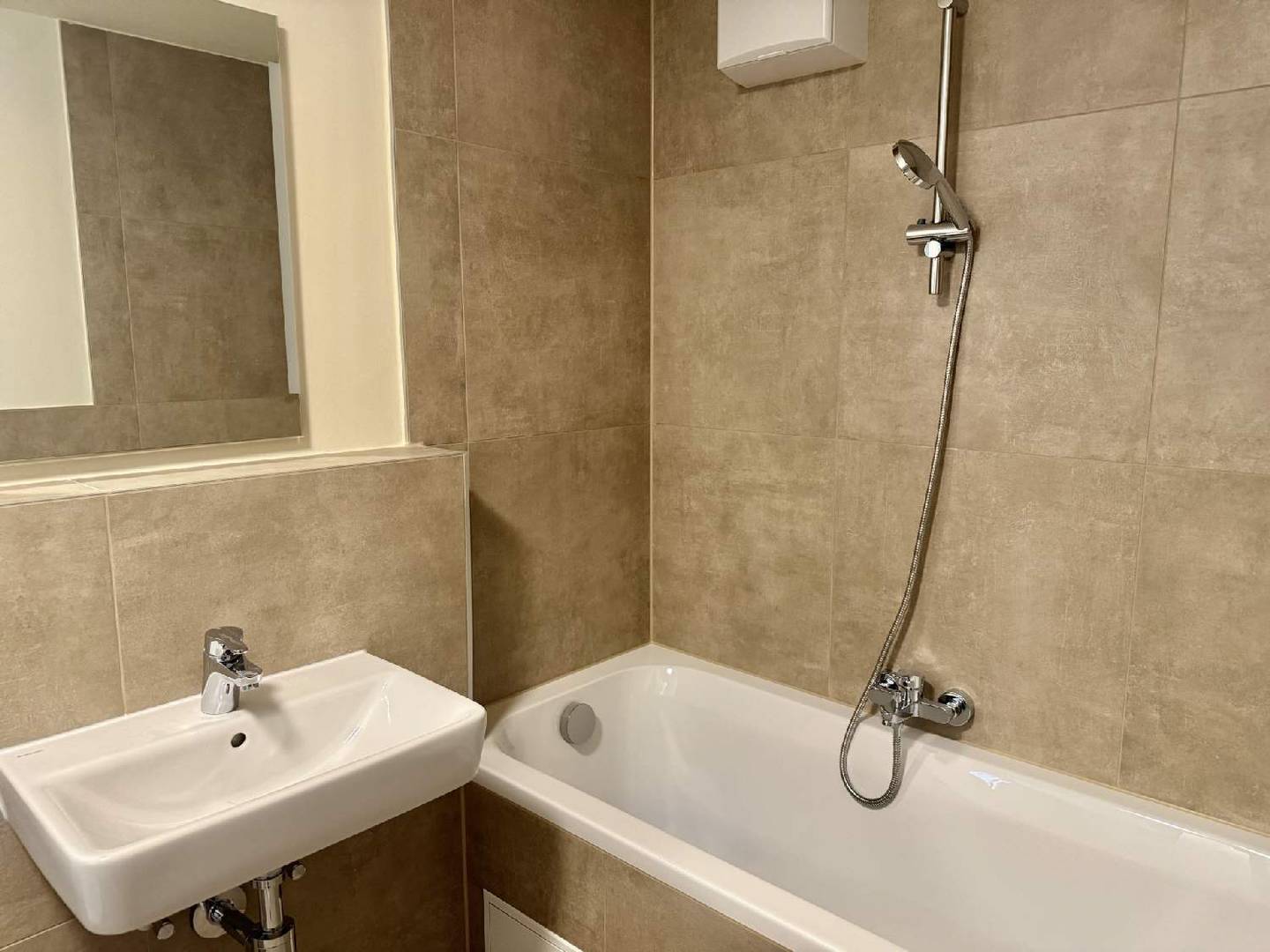 Apartment in Freihausviertel near Naschmarkt lift
