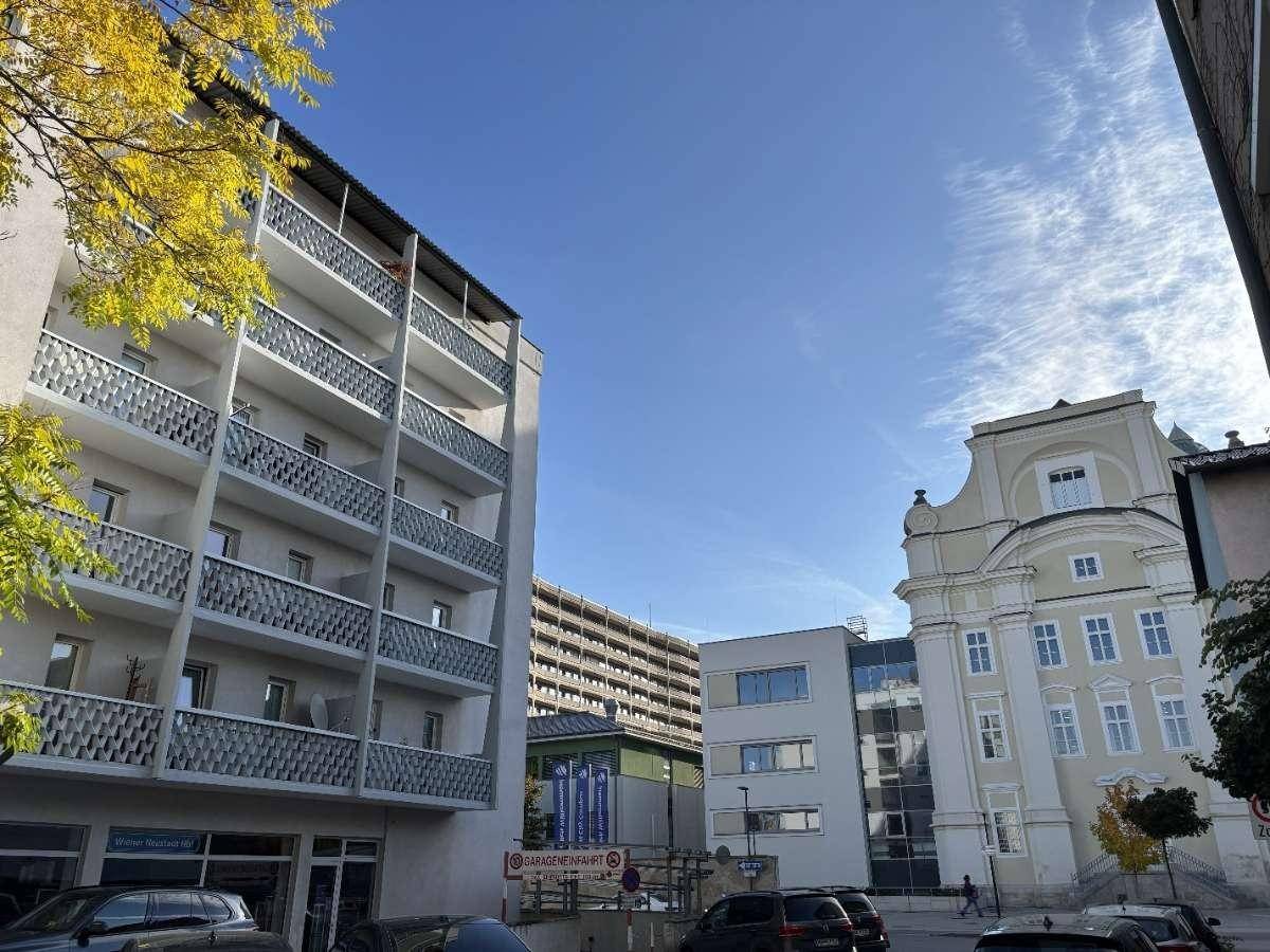 Apartment in the center with balcony and elevator