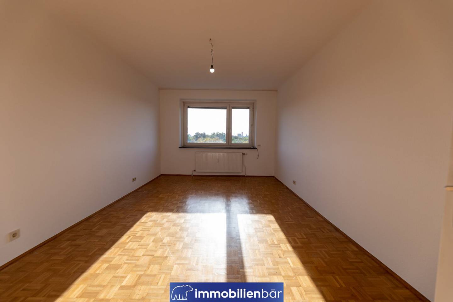 Geräumige 4-Zimmer Wohnung mit Balkon - Wohnen mit Weitblick - Maria-Theresia-Straße 19 Wels