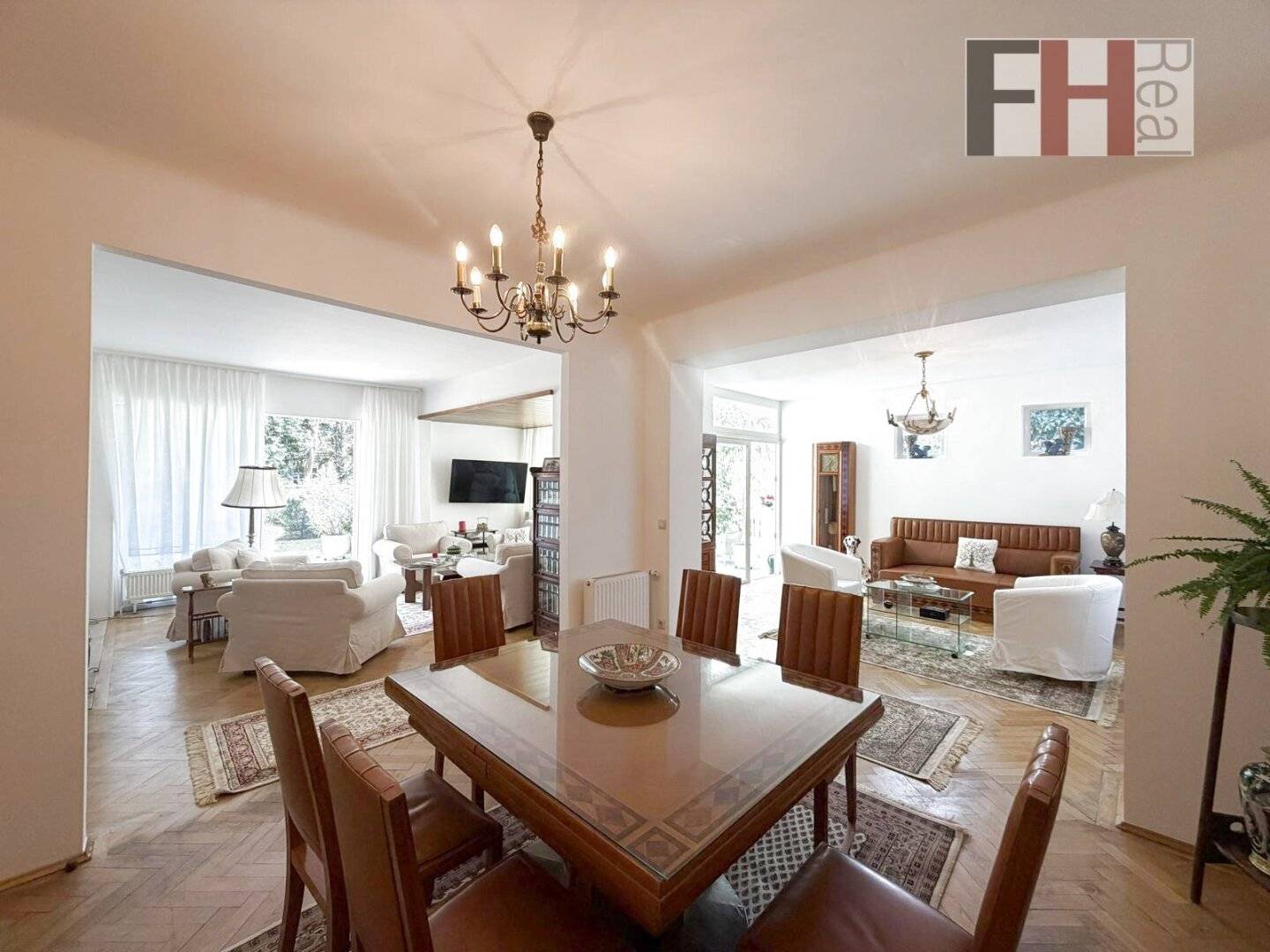 Charming Villa in Hietzing, 5 Rooms