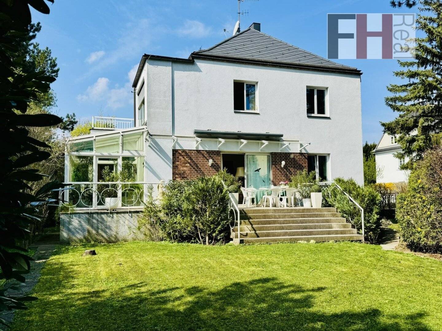 Charming Villa in Hietzing, 5 Rooms