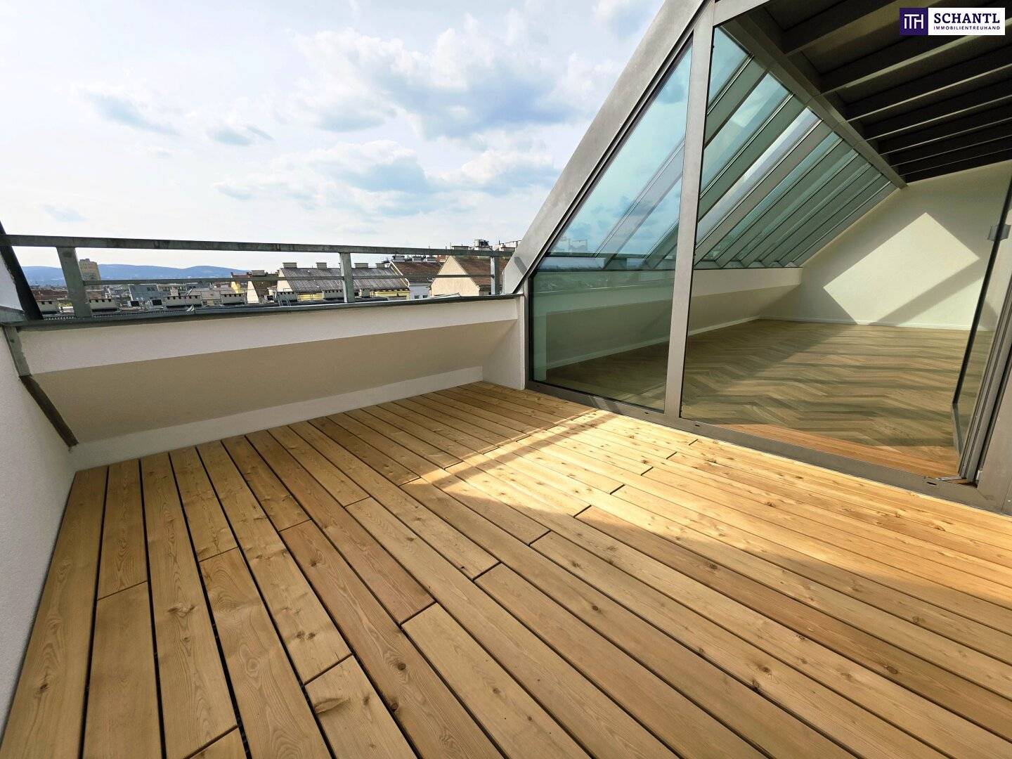 Attic apartment with terrace and distant view