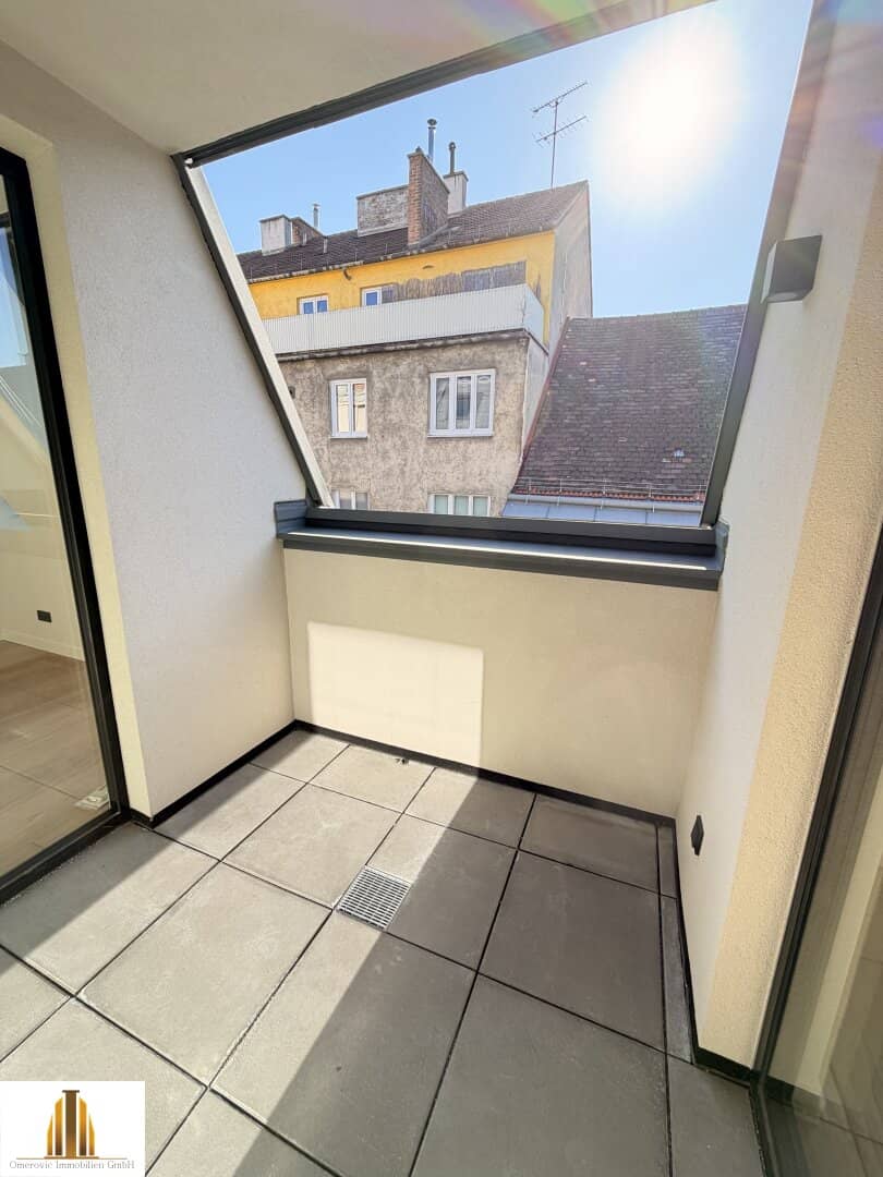 Brand new top floor apartment with terrace