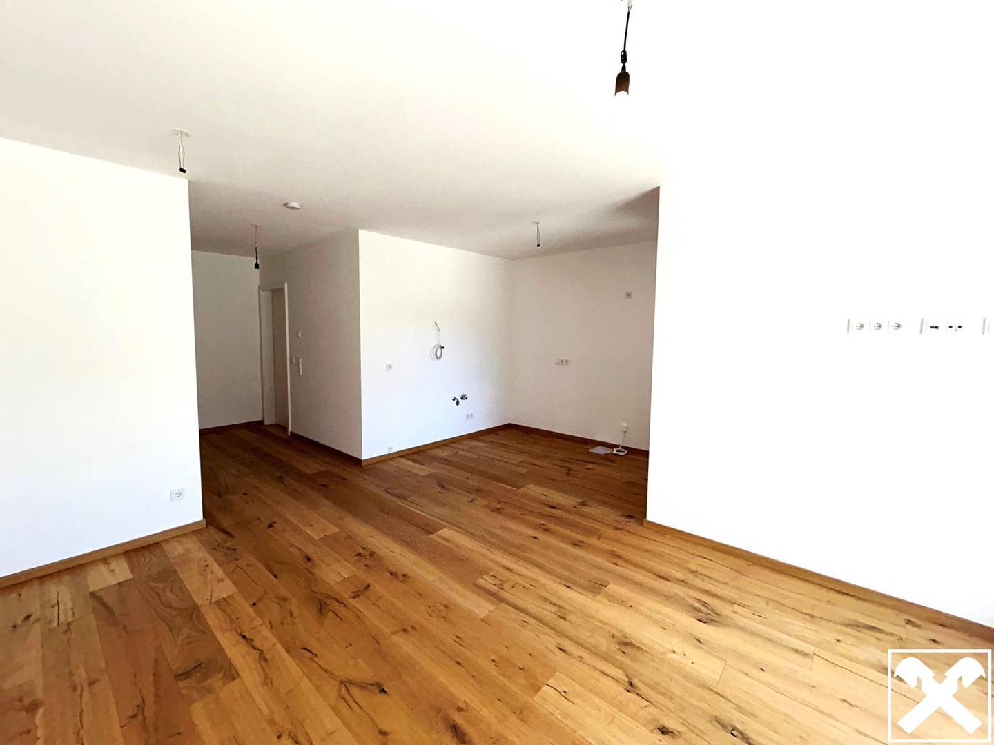 Apartment with garden and terrace south facing