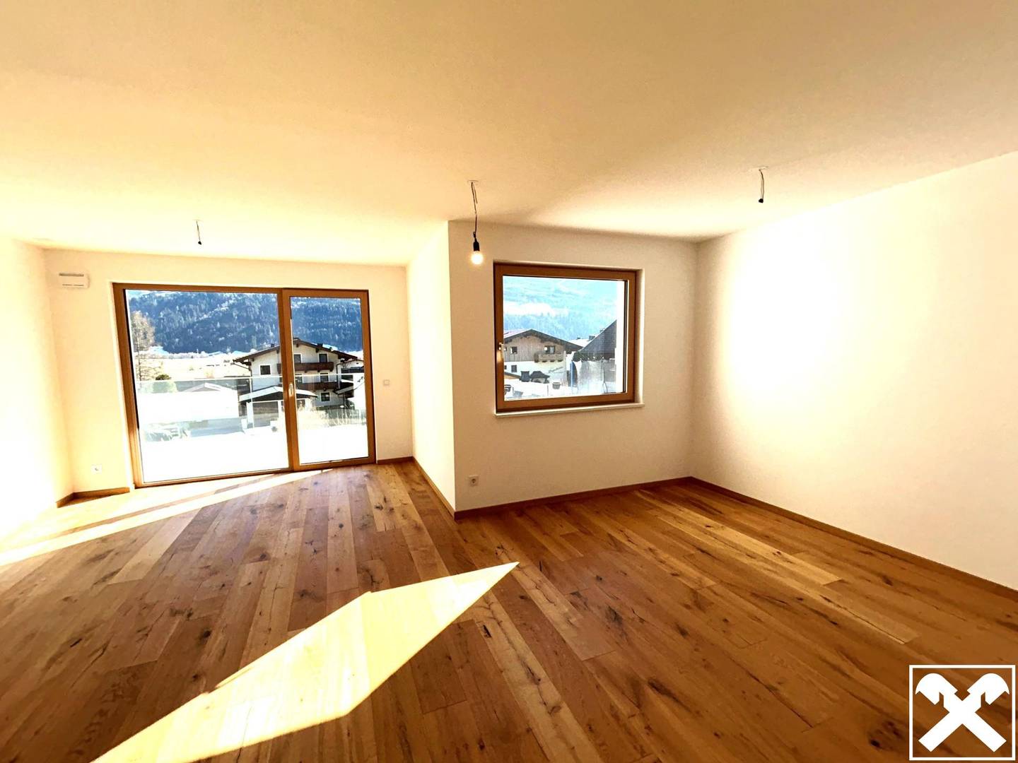 Apartment in central location with south facing terrace