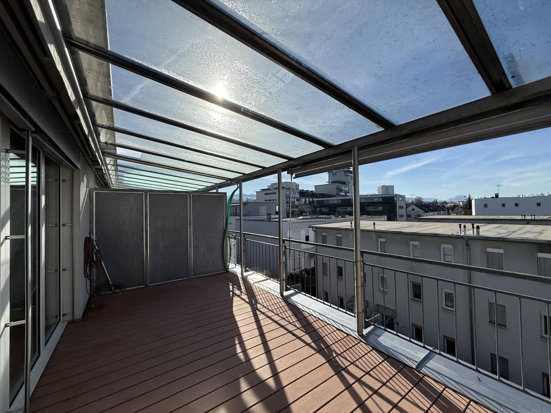 Sonnendurchflutete Maisonettewohnung mit Dachterrasse