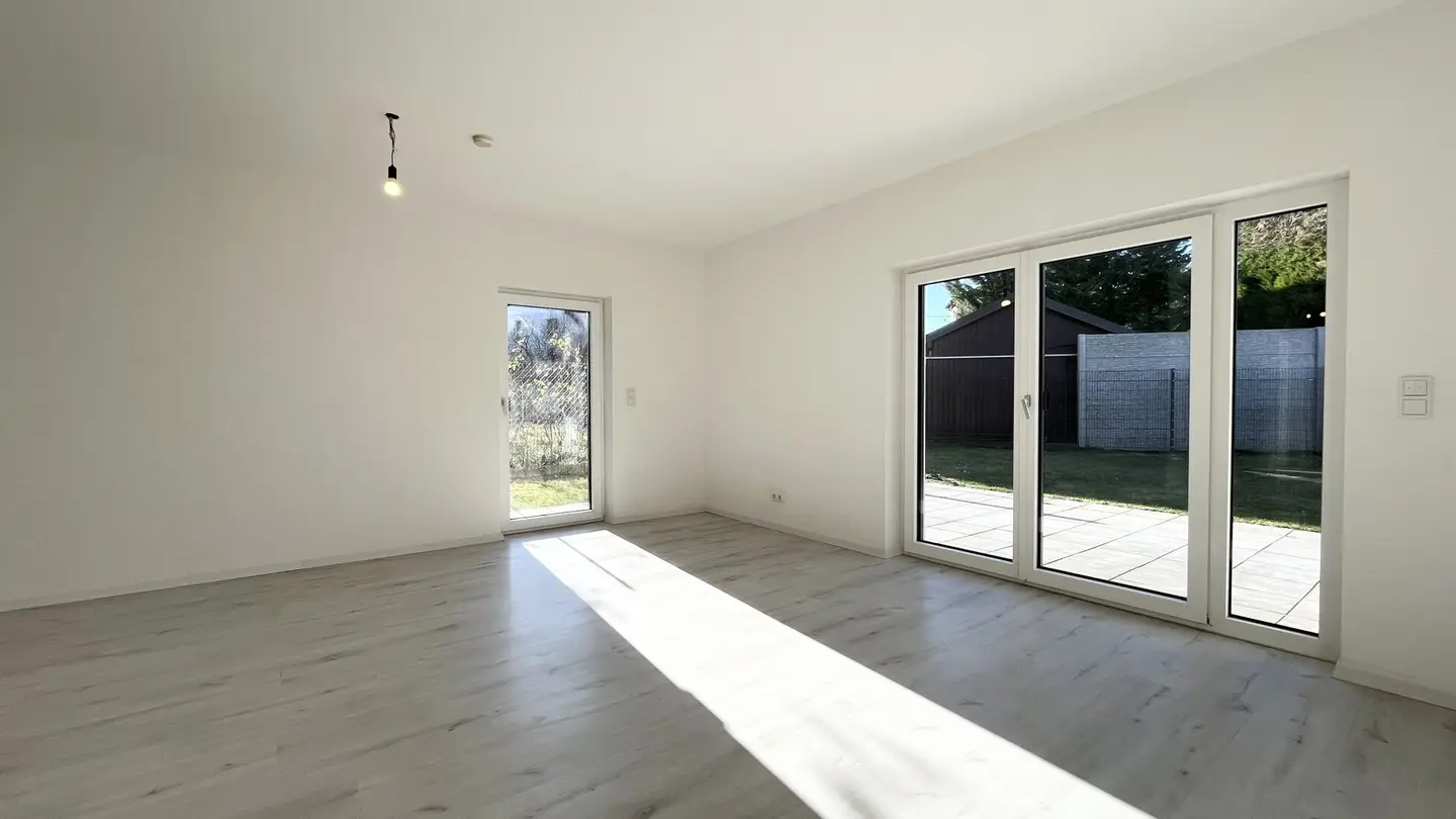 Apartment with garden terraces and garage in a quiet location