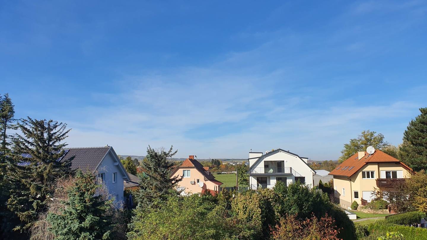 Top floor apartment with roof garden and balcony