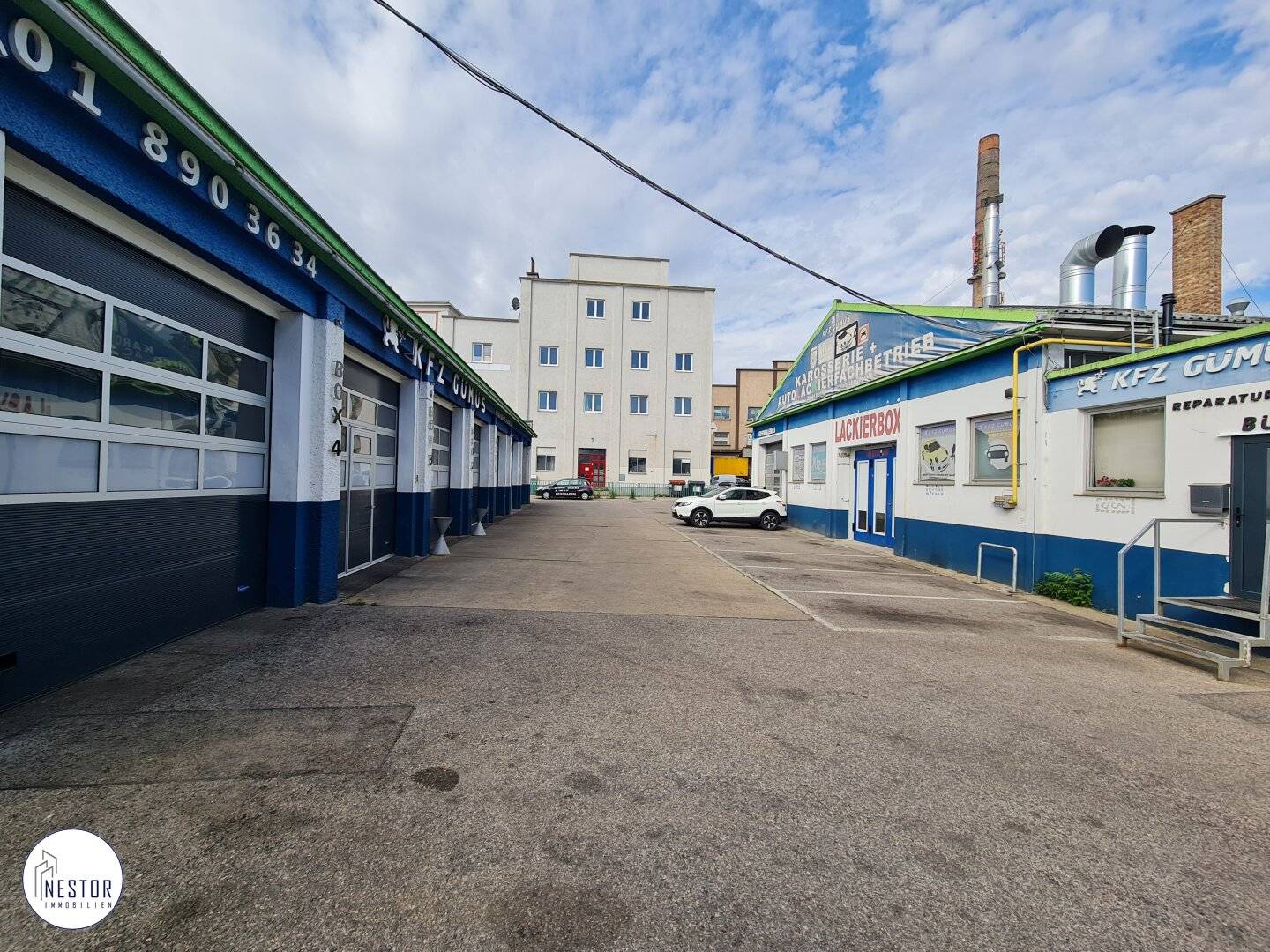 New price I Large-scale workshop | 20 car parking spaces | Simmering