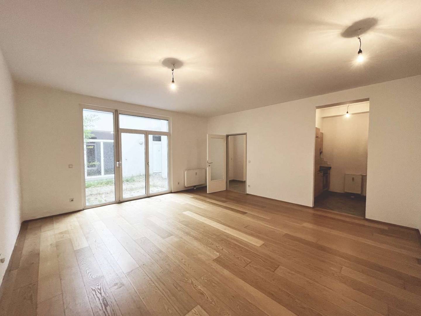 Wohnung Innenhof Terrasse Garten Schmelz