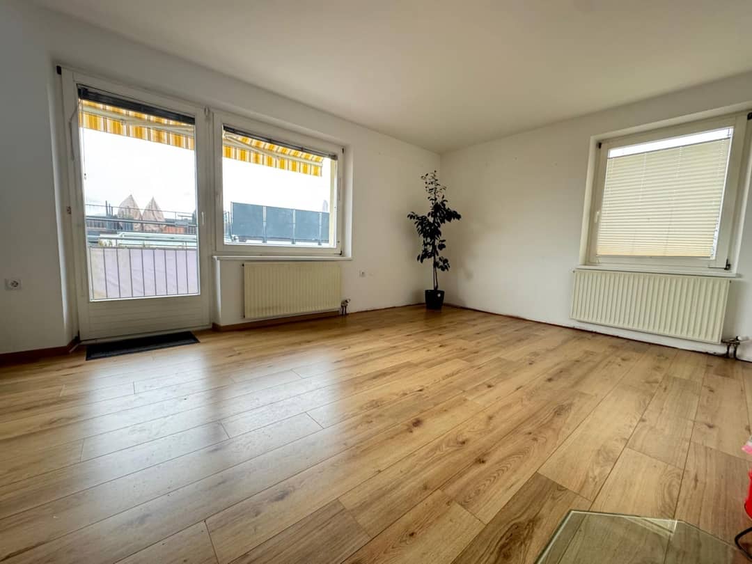 3-Rm Apt with View in Schwaz