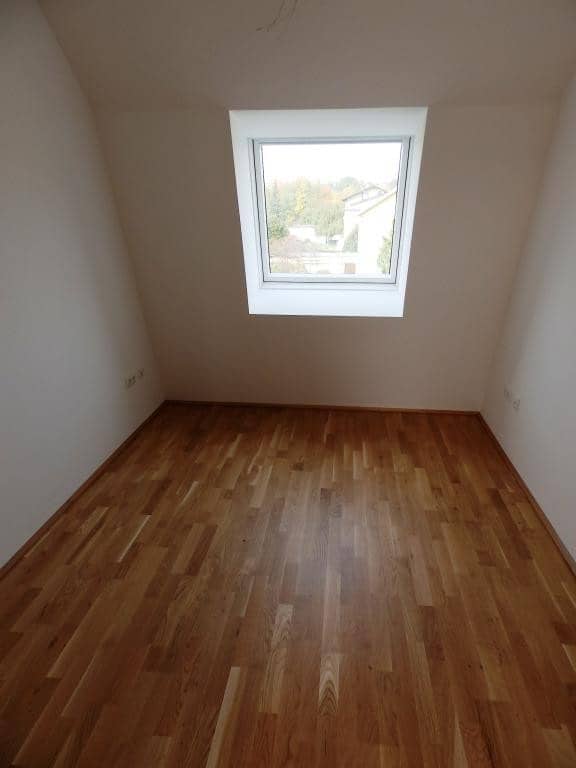 New build penthouse with roof terrace and two parking spots