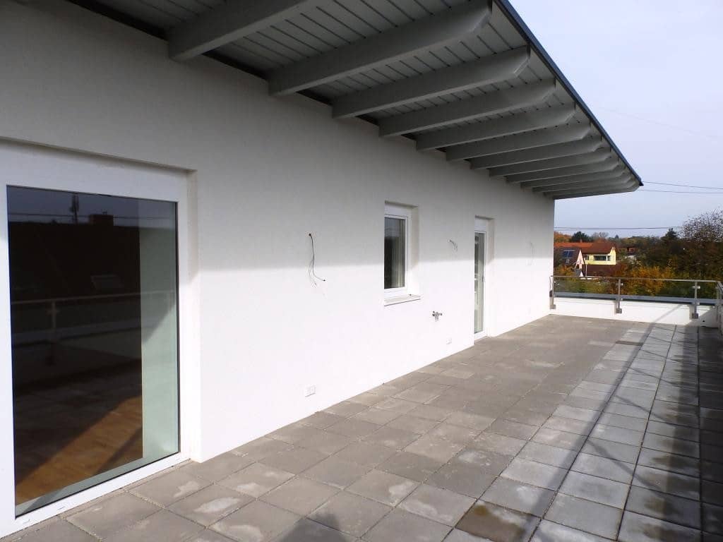New build penthouse with roof terrace and two parking spots