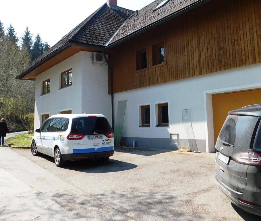 Top floor apartment with 200 m² living space and 40 m² roof terrace