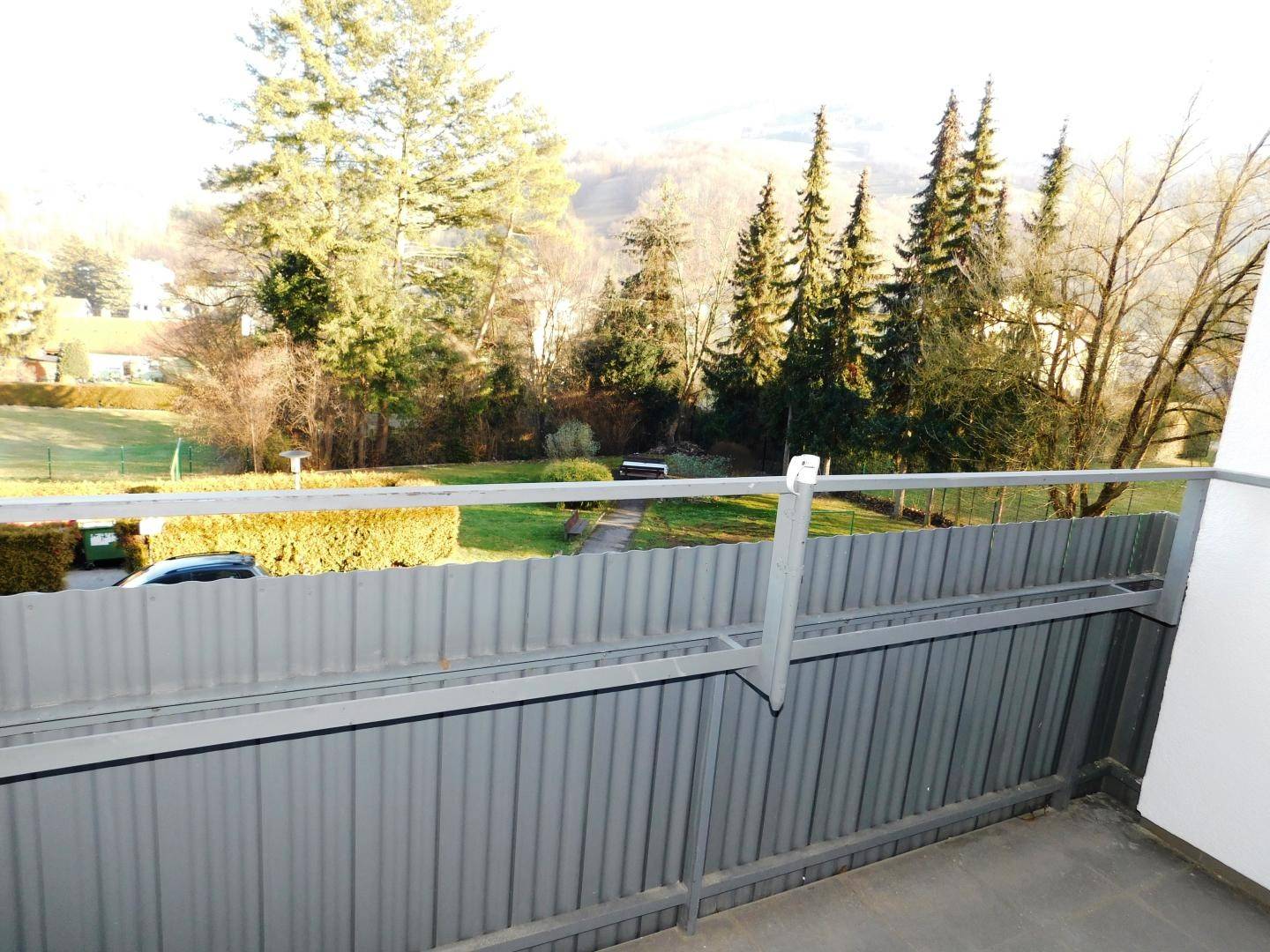 Investment apartment with lift commission free