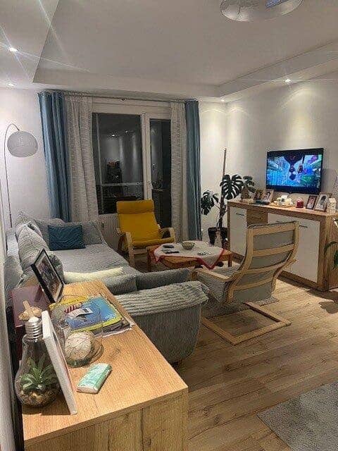 Wohnung zentrale Lage zwei Balkone Westausrichtung