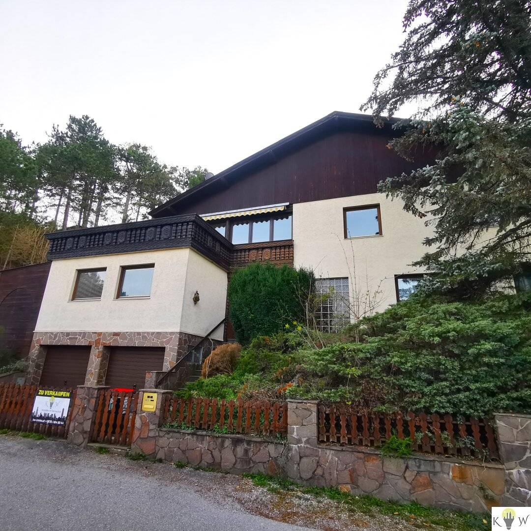 Zweifamilienhaus in Ruhelage, 188m²