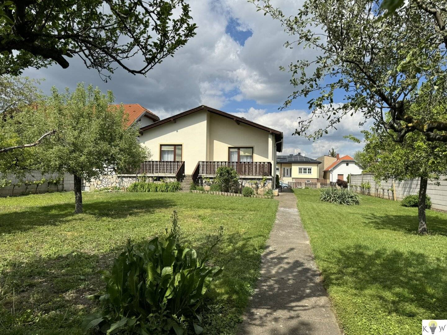 REDUCED Ideal family home with a large sunny plot for you and your family