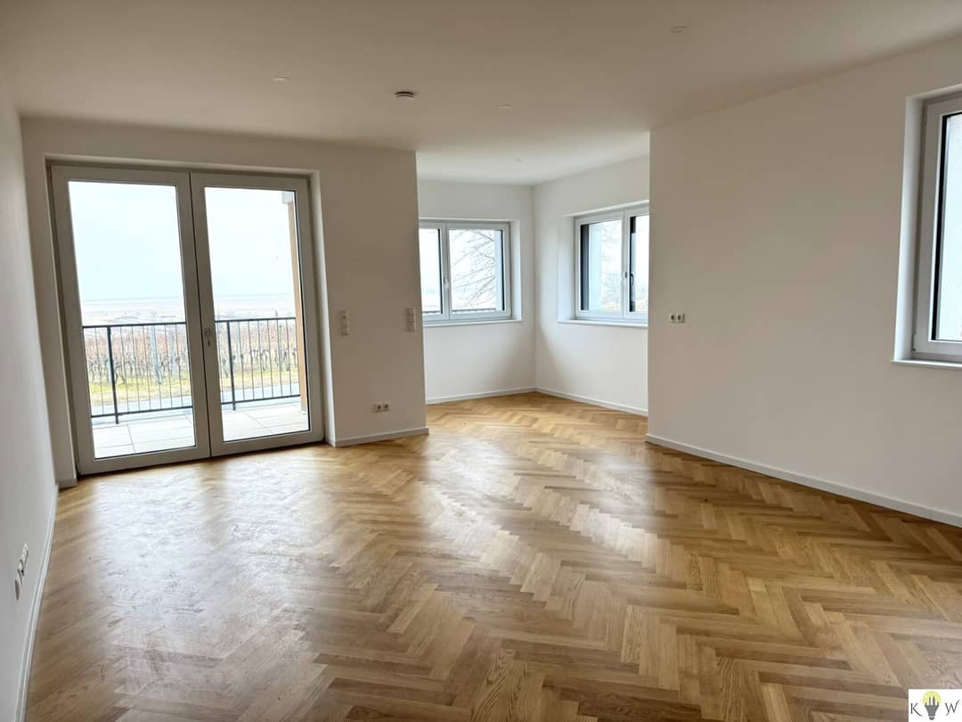 Wohnung Erstbezug mit Seeblick und Balkon