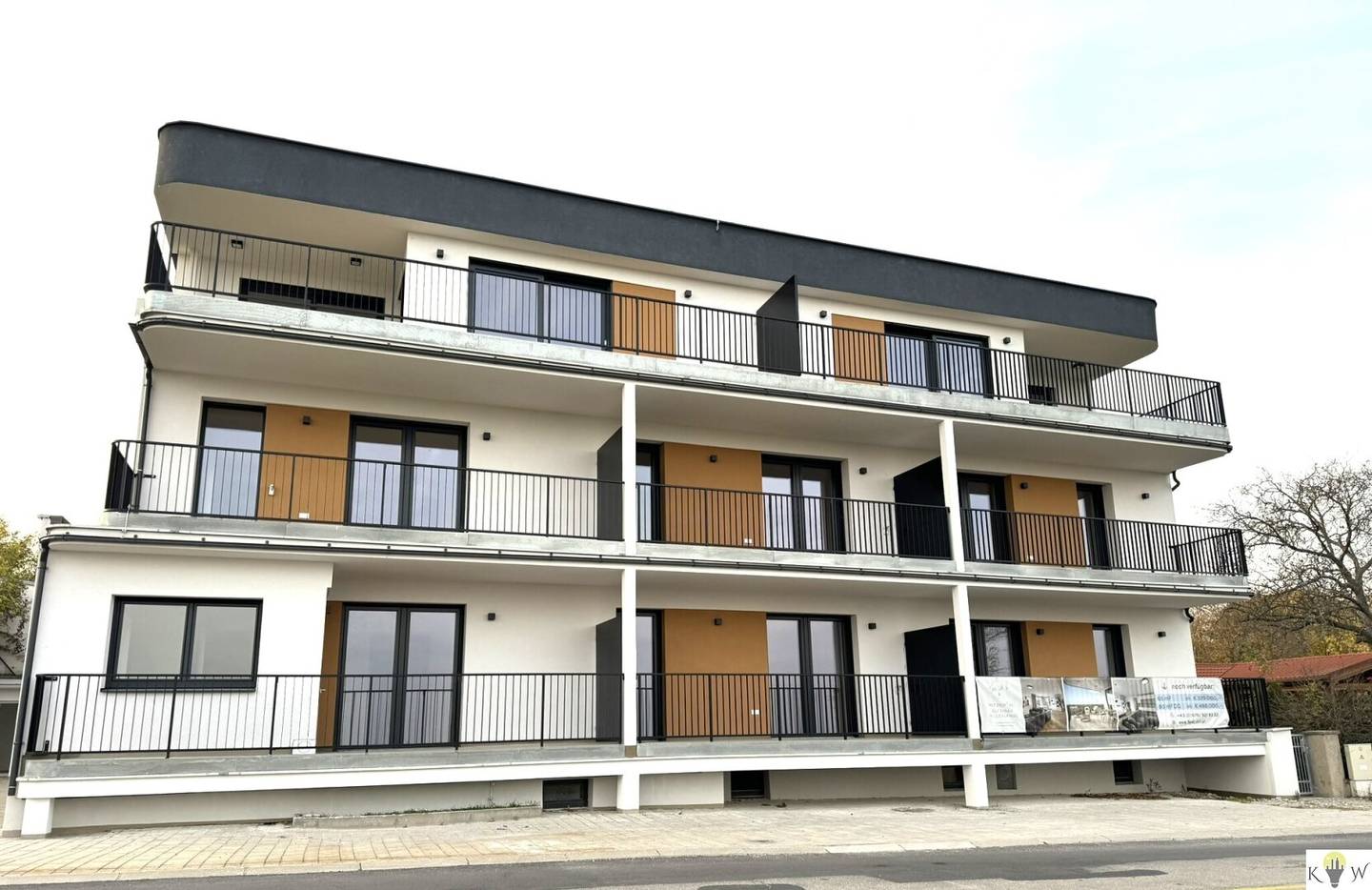 New build apartment with lake view balcony