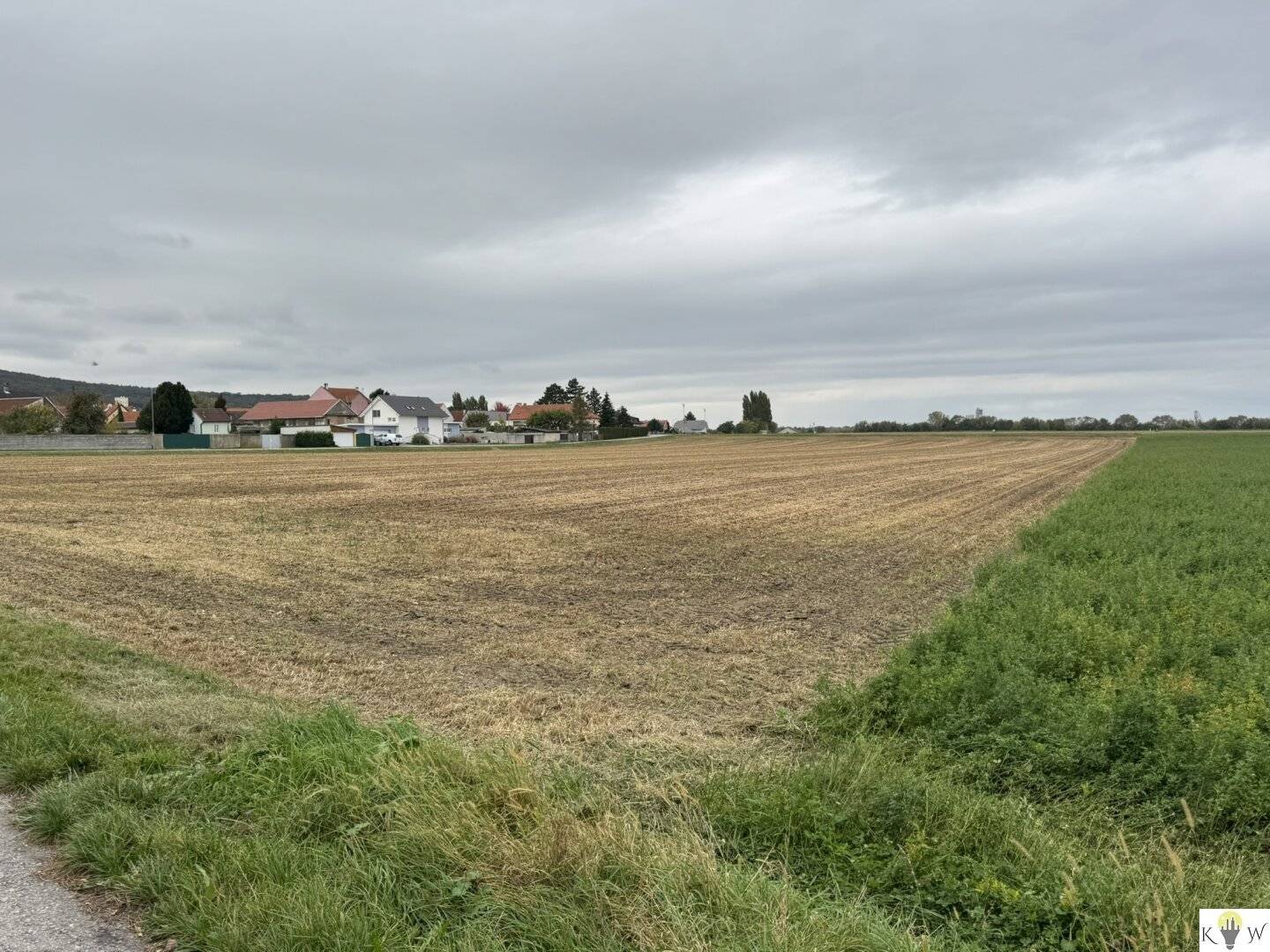 Großes Grundstück 13.512 m² Sommerein