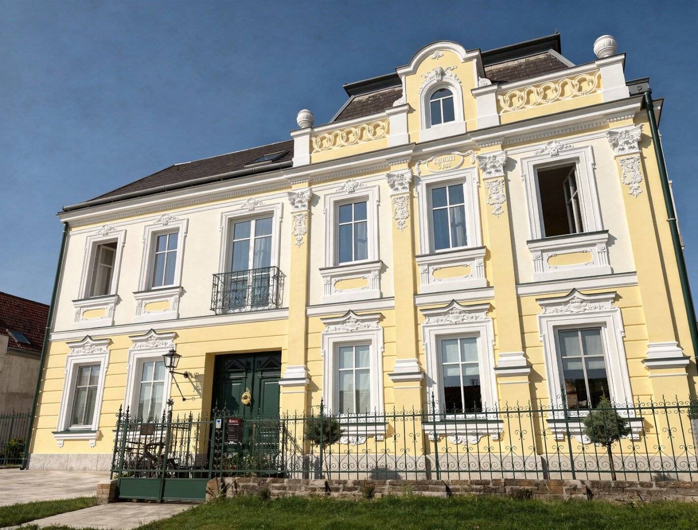Art Nouveau Villa in Unterolberndorf