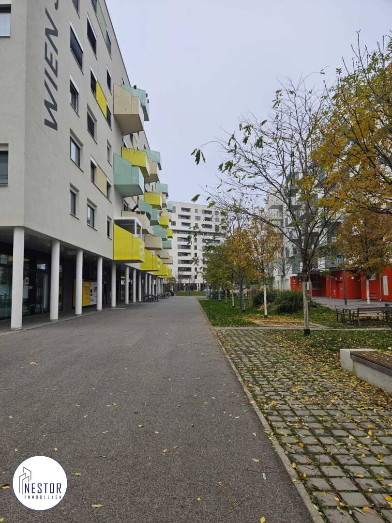 Top Lage | Moderne Geschäftsfläche (mit ca. 186 m²) mit großzügigen Räumlichkeiten!