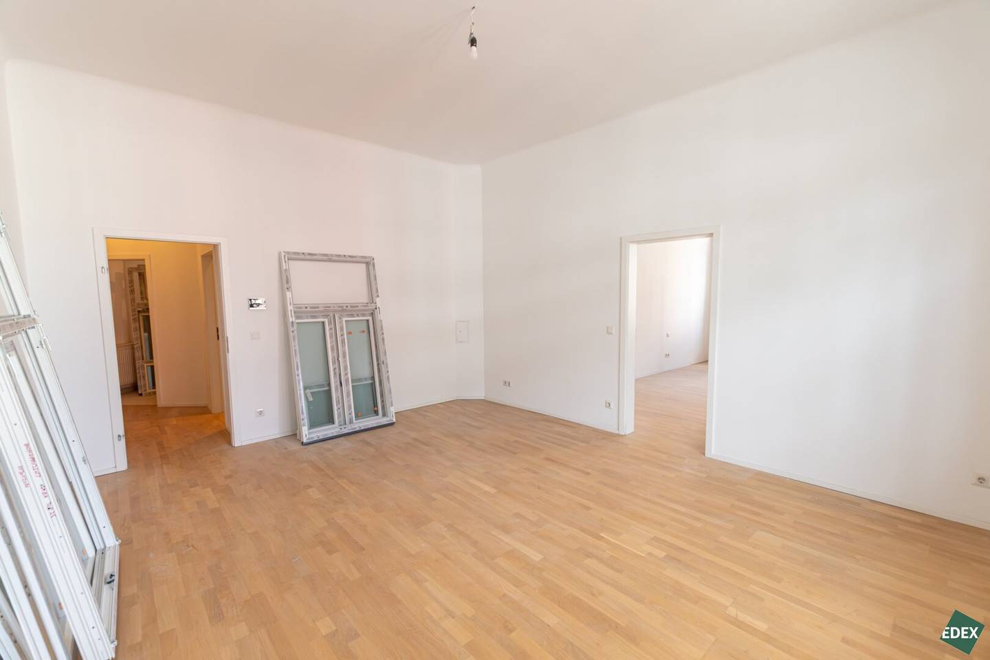 Two room apartment with separate kitchen in period building