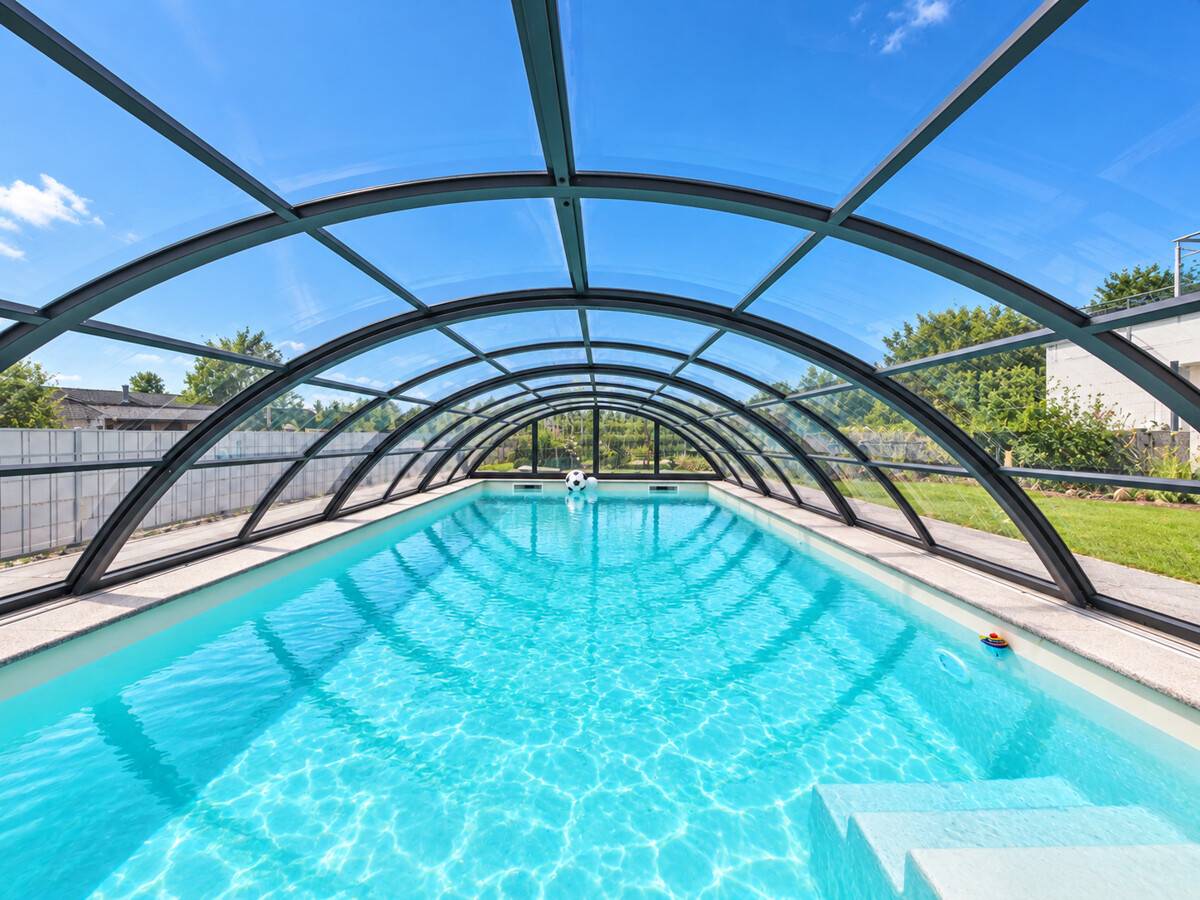 Wohnhaus mit Pool in Flatschach
