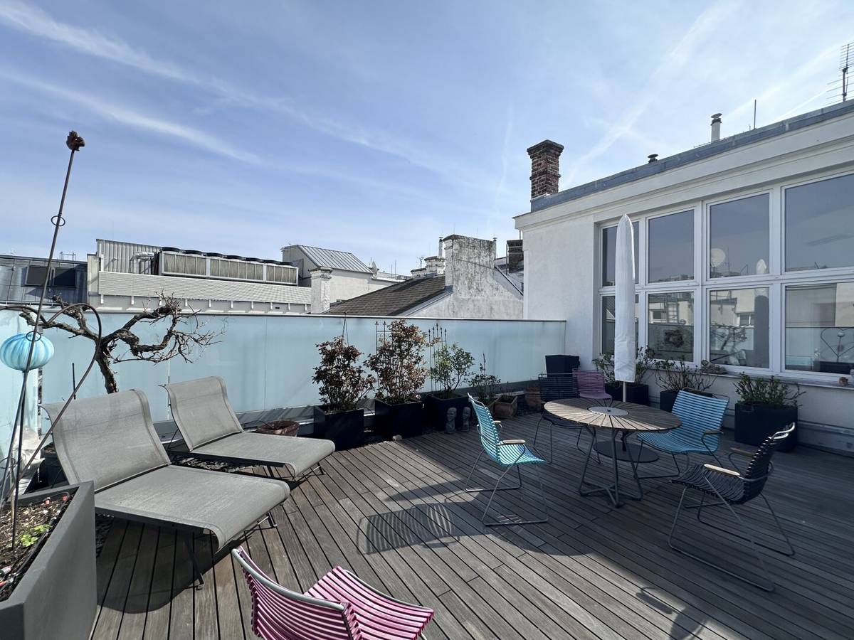 Penthouse with 43m² terrace, Vienna 1040