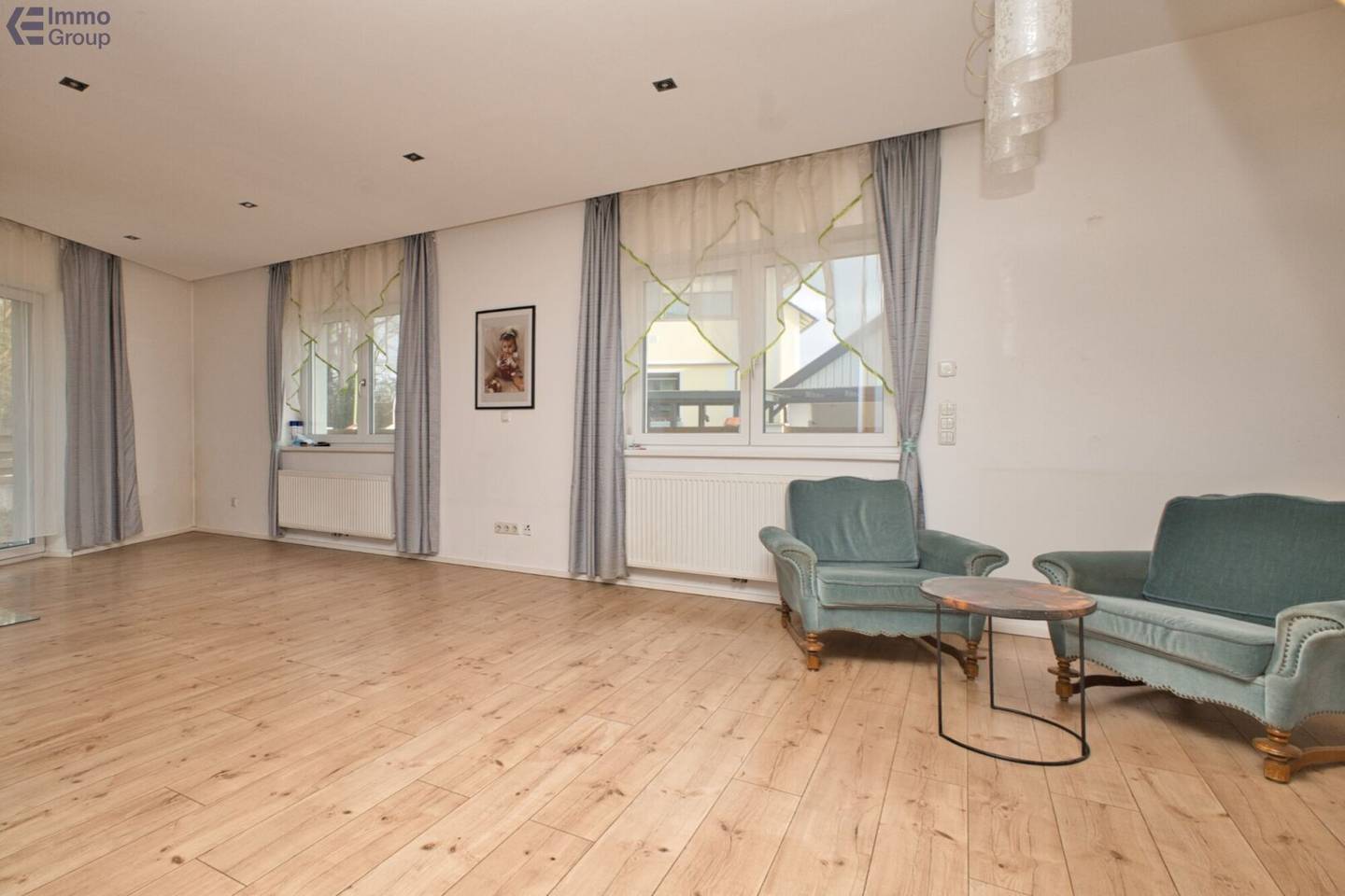 Mehrfamilienhaus in Wels, 209 m²