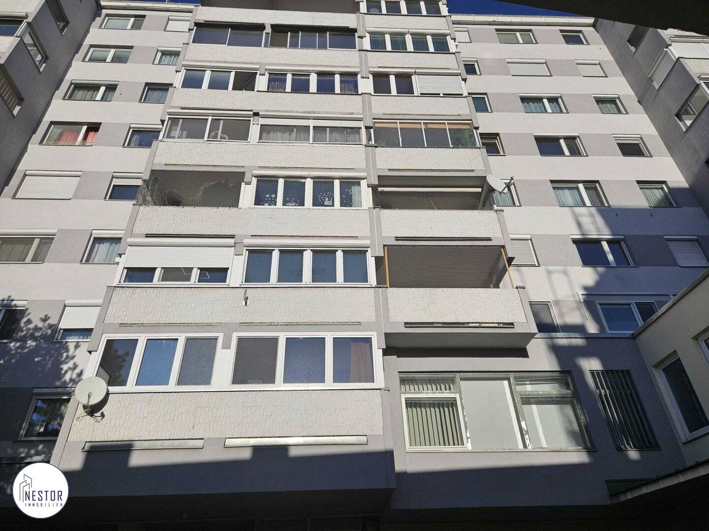 Neuer Preis! Traumhafte DG-Wohnung in Wien: Luxus mit 2 Terrassen und Fernblick!